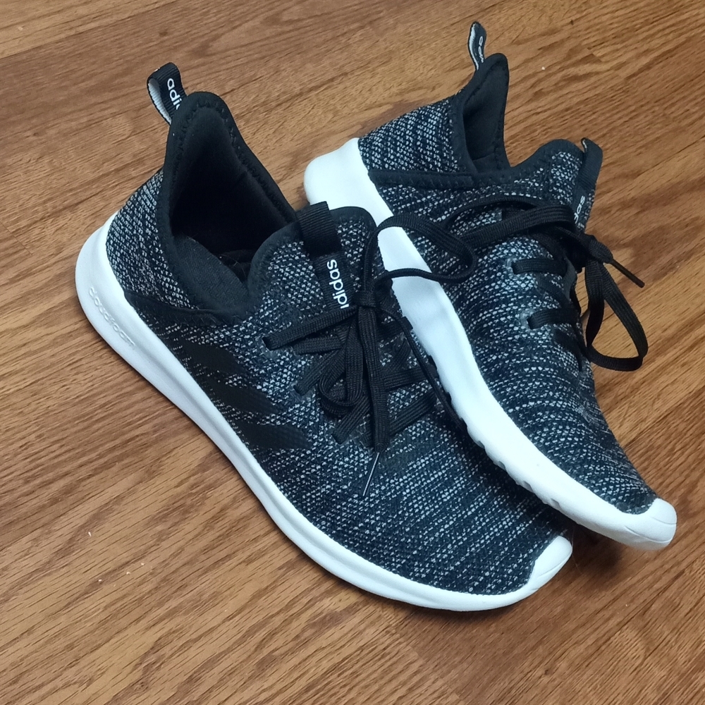 Adidas Cloudfoam Pure Running Mesh with Rubber Soles Stretchy 8.5 Shoes Sneakers